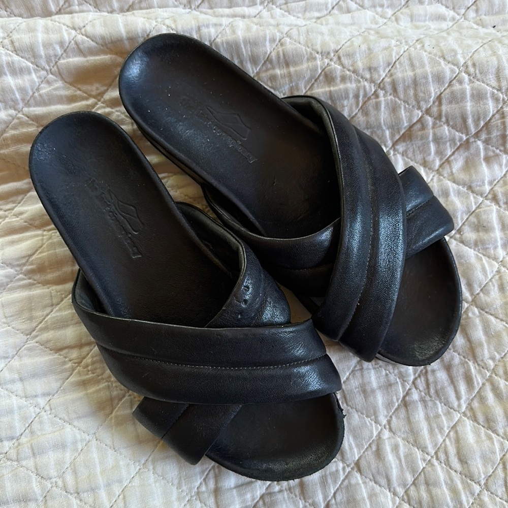 The Last Conspiracy padded leather sandals - 39